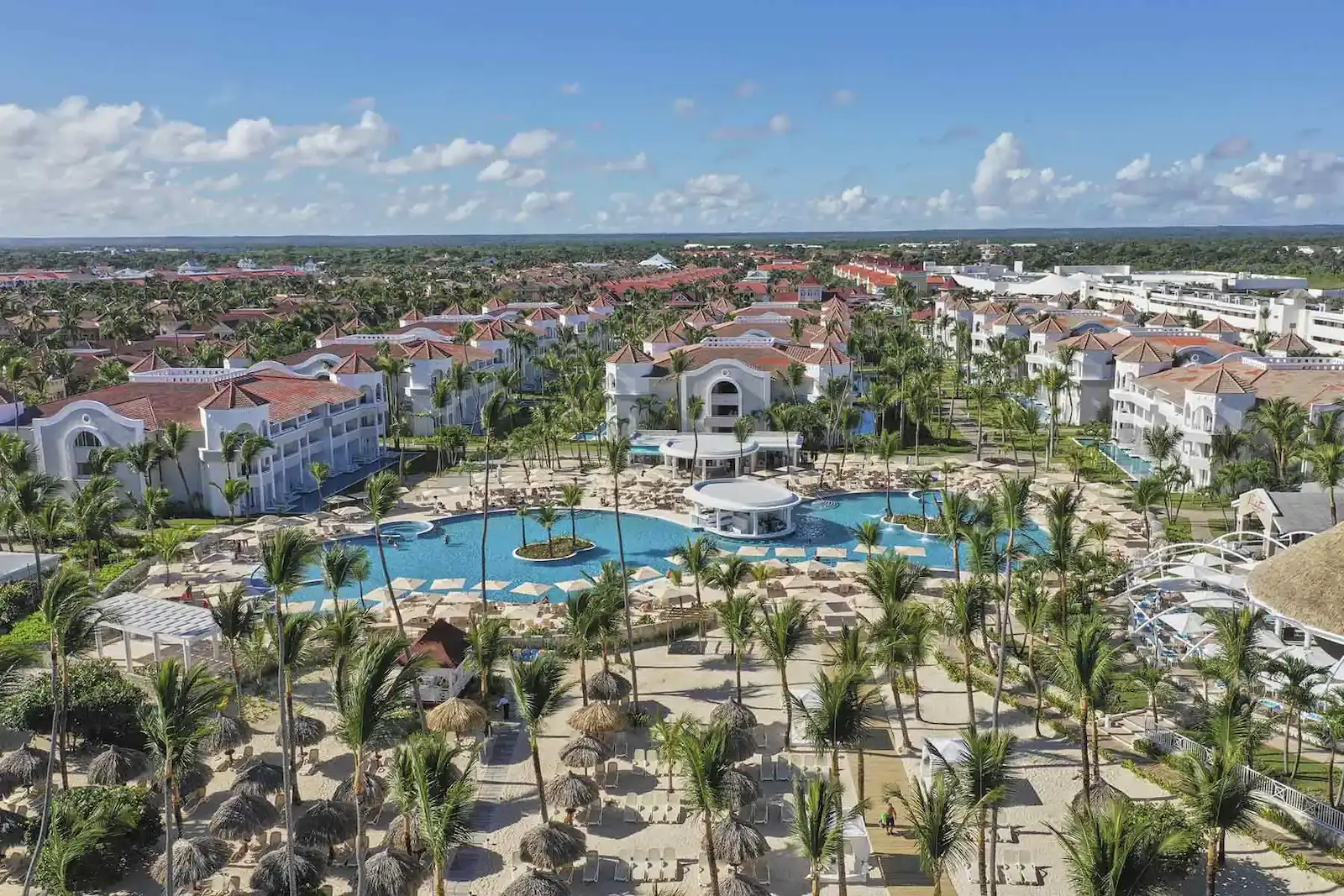 Vista frente al mar de Bahia Principe Ambar en Punta Cana para bodas y eventos