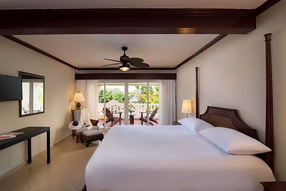 COFRESI PALM BEACH – PUERTO PLATA