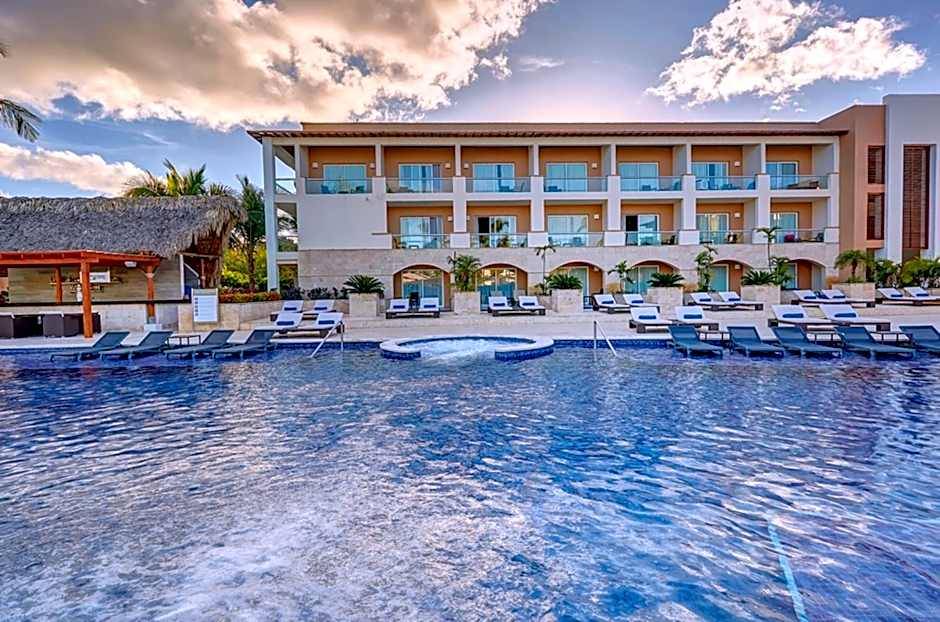 Hideaway Royalton Punta Cana solo adultos frente al mar bodas