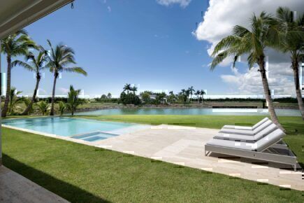 Crystal Lagoon Terrace